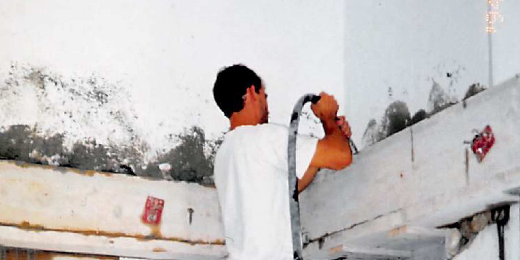 Trabajador de Construcciones Rabassa en obra